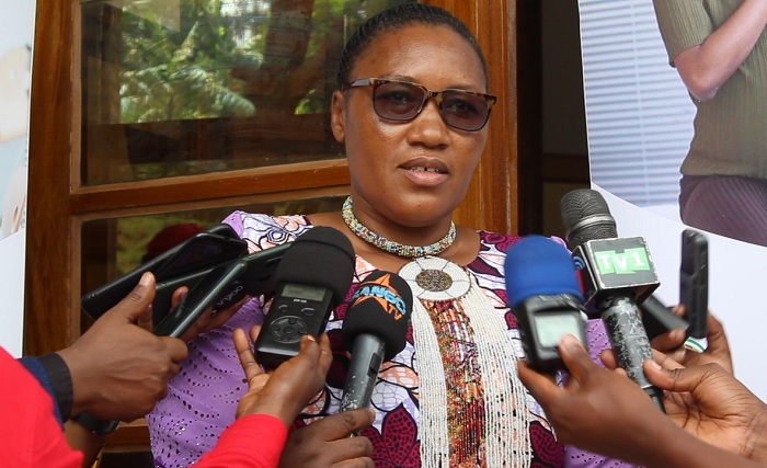 Mukandekezi yavuze ko ubukangurambaga ku gukingira Covid-19 bugikenewe