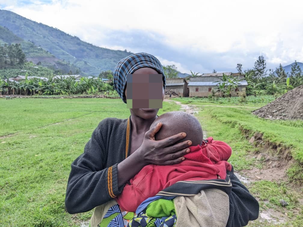 Akingeneye wahishiriye uwamuteye inda bikamuviramo no guterwa iya kabiri aburira abana b'abakobwa