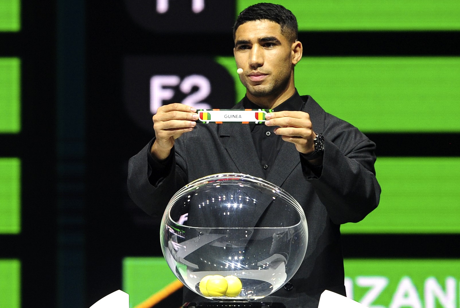 Umunya-Maroc Achraf Hakimi yari yitabiriye iyi tombola