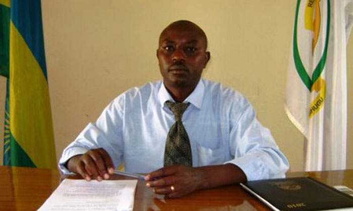 Umunyamabanga nshingwabikorwa w'umurenge wa Nyamabuye, Mugunga arasaba abo mu mujyi ayoboye kwita ku mutekano wabo