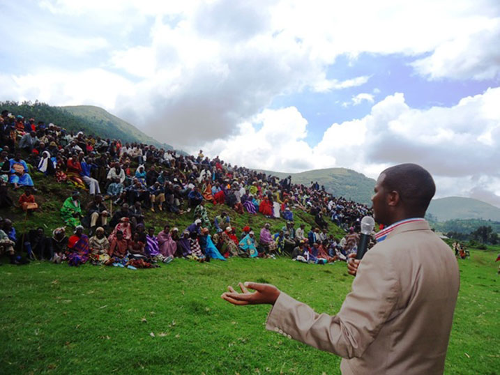 Mutwarangabo araburira abafite imigambi yo kwangiza abana mu biruhuko ko uzafatwa azahanwa by'intangarugero.