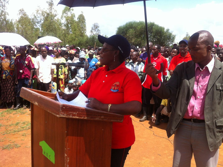 Dr Mukabaramba yasabye abaturage kwemera kubaho batisumbukuruza.