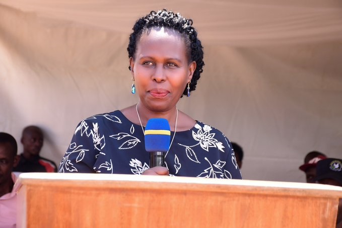 Umunyamabanga nshingwabikorwa w'Intara yabasabye kubungabunga amazu bahawe