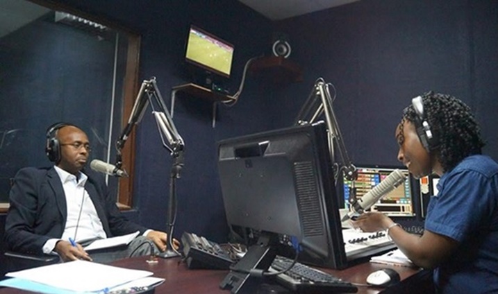 Umunyamakuru wa KFM mu kiganiro n