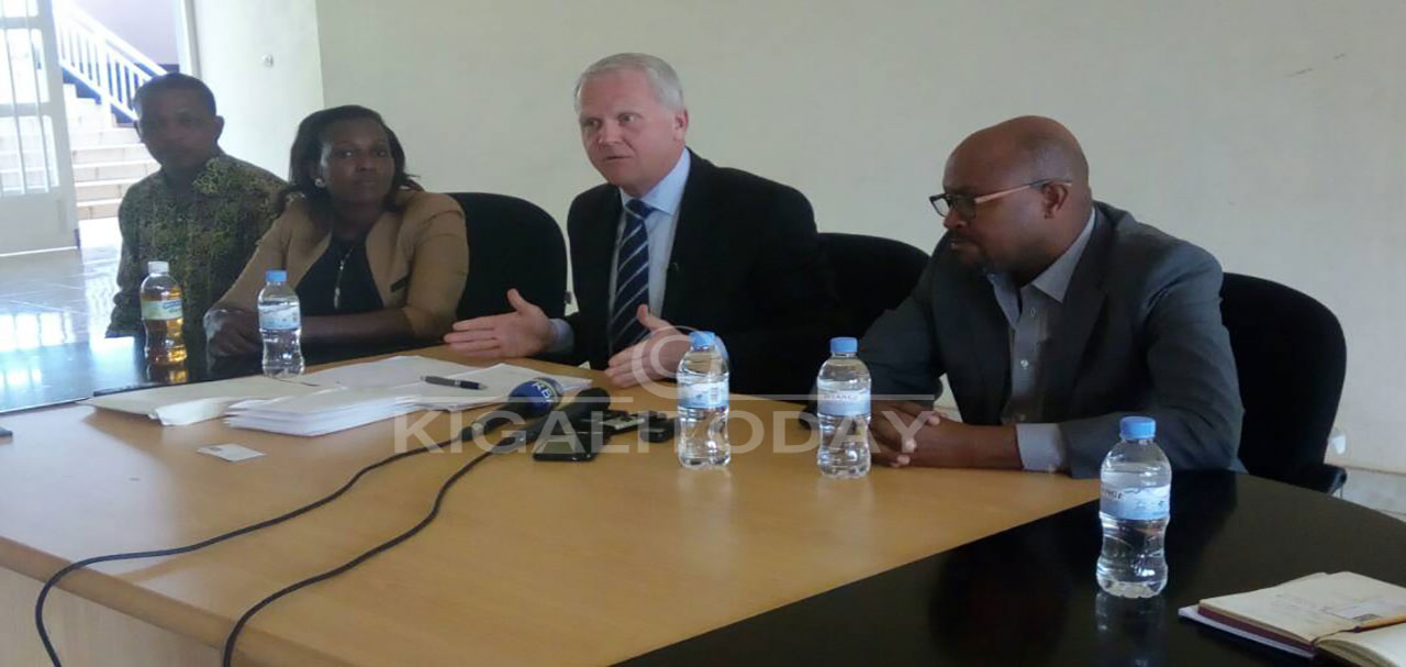 Umunyamategeko wo muri Suede wunganiraga abaregeye indishyi muri uru rubanza