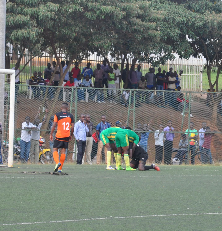 Umunyezamu w'Isonga yari yimanye umupira ngo adaterwa peneliti.