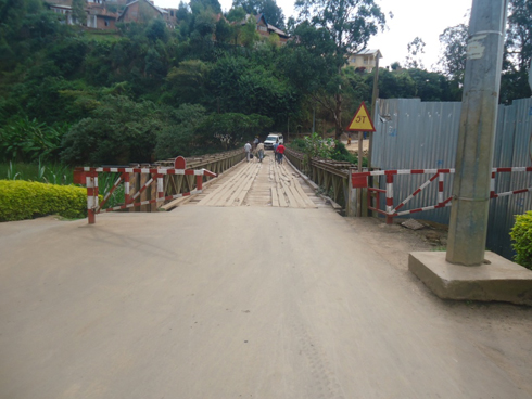 Ku mupaka wa Rusizi ya mbere abambuka ni bake cyane.