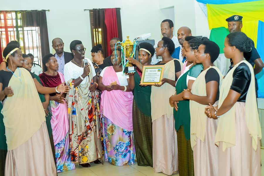 Umurenge wa Kiyumba wahize indi mu mihigo y'abagore