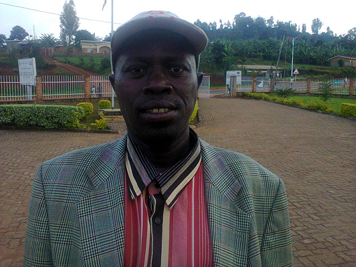 Kayinamura ukora akazi k'uburobyi avuga ko bizeye ubuyobozi bushya.