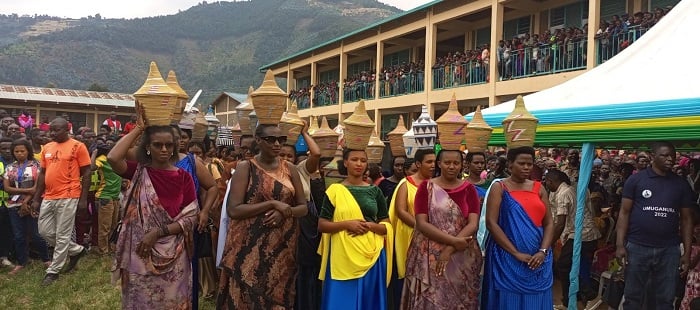 Abaturage bamuritse umusaruro bejeje baboneraho no kuganuza bagenzi babo