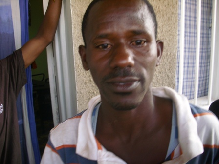 Yari yasinze amaso yatukuye. 