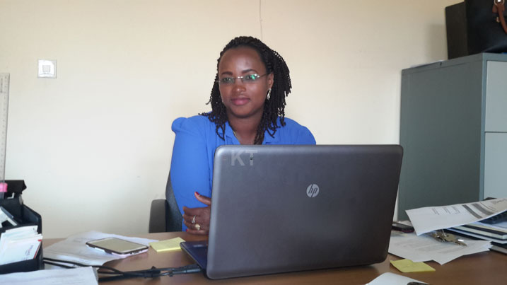 Umutesi Marie Grace, ushinzwe Abakozi mu Bitaro bya Nyanza, yemeje ko Umuyobozi w'ibyo bitaro n'umubaruramari baburiwe irengero.