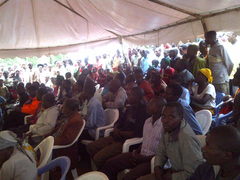 Abaturage bari baje ari benshi.