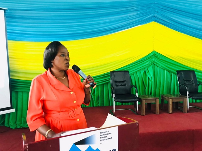 Umuvunyi mukuru anega abayobozi bagisunikirana ibibazo by'abaturage aho kubikemura ku gihe