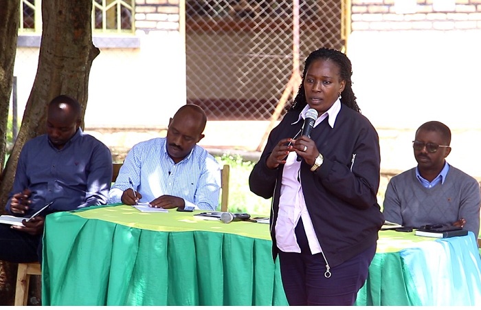 Unuvunyi mukuru yasabye abatuye i Gikonko kwikemurira amakimbirane batarinze kujya mu nkiko