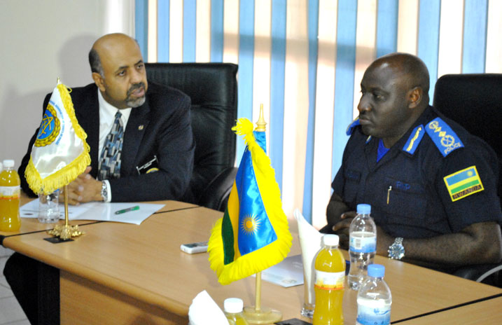 Umuyobozi mukuru wa Polisi y'u Rwanda, IGP Emmanuel Gasana, yakiriye umuyobozi w'ihuriro ry'abayobozi ba polisi ku isi.