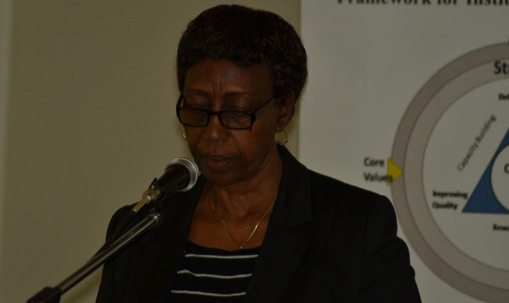 Dr Uwayitu avuga ko gutanga accreditation byahereye ku bitaro bifashwa na leta ariko bizagera no mu bitaro by'abikorera.