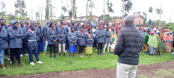 Umuyobozi w'akarere aganiriza urubyiruko