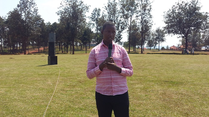 Umuyobozi w'akarere ka Kirehe Muzungu Gerard, avuga ko abana bagihishira ababahohoteye