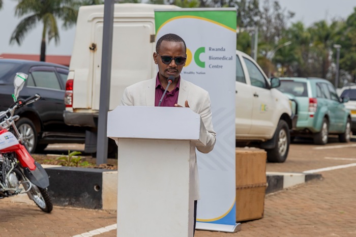 Umuyobozi wa Interpeace Rwanda, Frank Kayitare