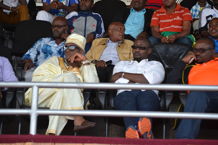 Umuyobozi wa Rayon Gacinya Denis Ibumoso ari kumwe n'Umunyamabanga Gakwaya Olivier