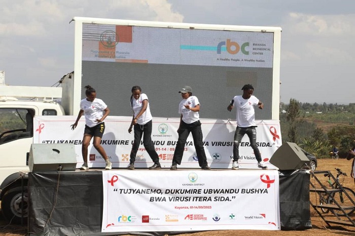 Habayeho umwanya wo gususurutsa abitabiriye ubukangurambaga binyuze mu muziki