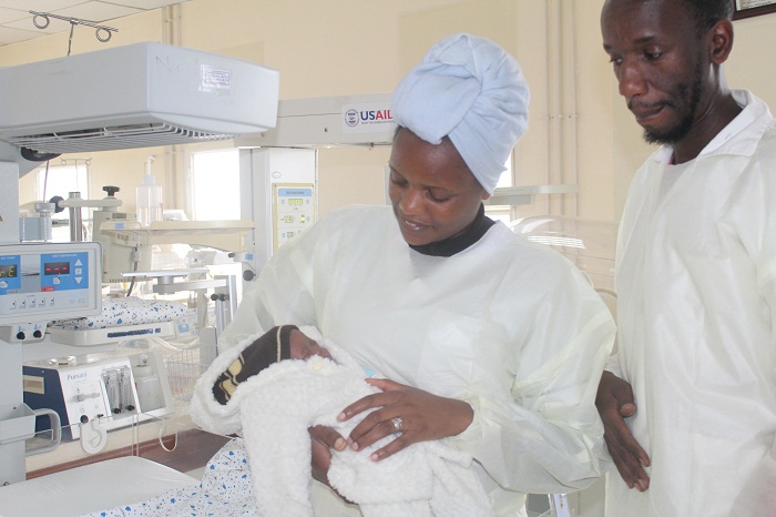 Umwana yamaze amezi atatu muri couveuse