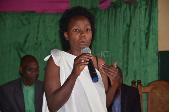 Umwe mu barokotse Jenoside wahawe inzu yishimira ko yabonye aho kuba.