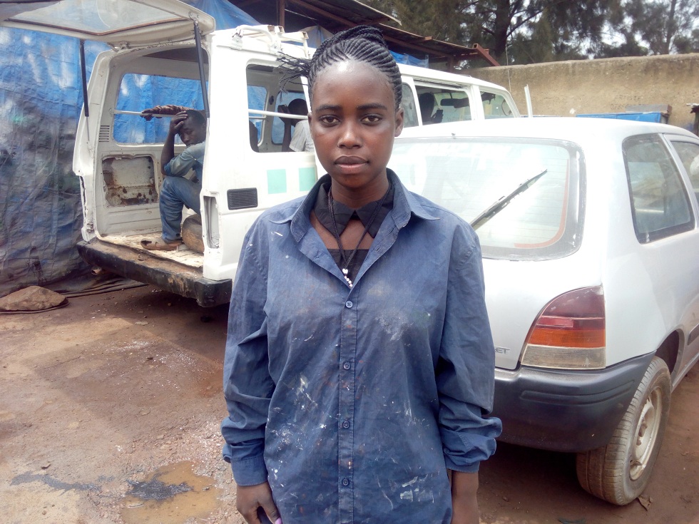 Umwuga wo gukanika akora ngo uramwinjiriza ku buryo ntawagira icyo amushukisha