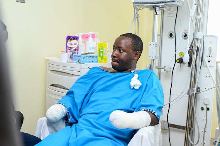 Umupolisi mukuru yacitse amaboko yombi arimo ahosha imyigaragambyo