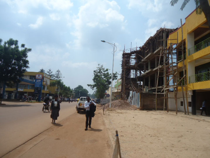 Uretse amazu yuzuye hari n'andi ari kubakwa.