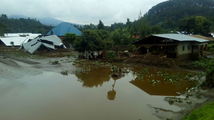 Uretse gusenya yanateje umwezure.