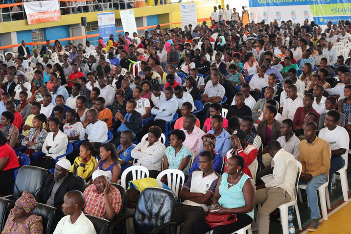 Urubyiruko rusaga ibihumbi bitatu ruganirizwa ku kwizigamira binyuze mu Isoko ry'Imari n'Imigabane.