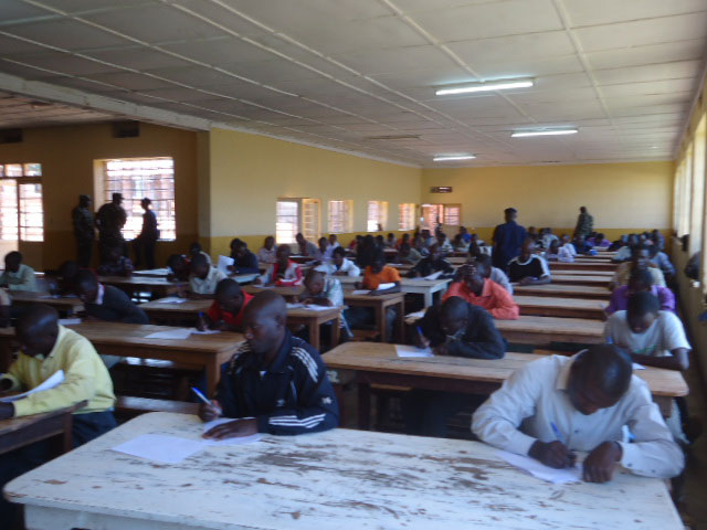 Urubyiruko rushaka kujya muri DASSO mu karere ka Nyamasheke rwanakoze ibizanimi byanditse