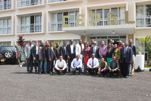 Urubyiruko rwo mu bihugu bigize CEPGL rwitabiriye kwiga imishinga.