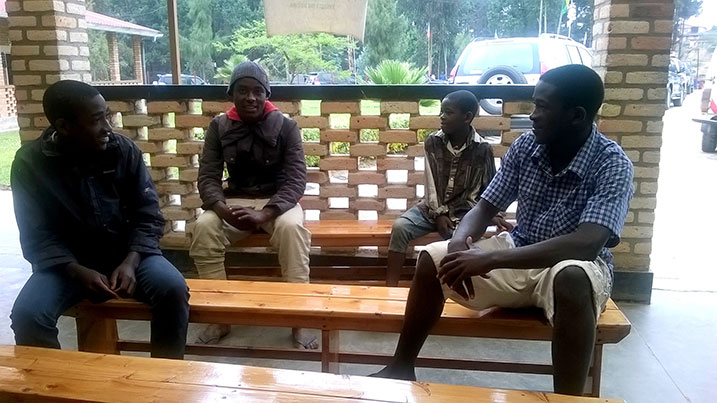 Urubyiruko rwo mu cyaro rwifuza ko umupira w