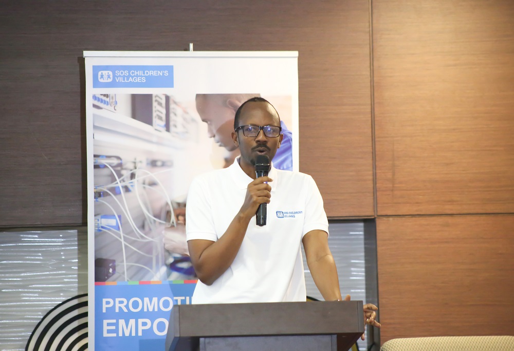 Umuyobozi wa SOS Children Village-Rwanda, Jean Bosco Kwizera