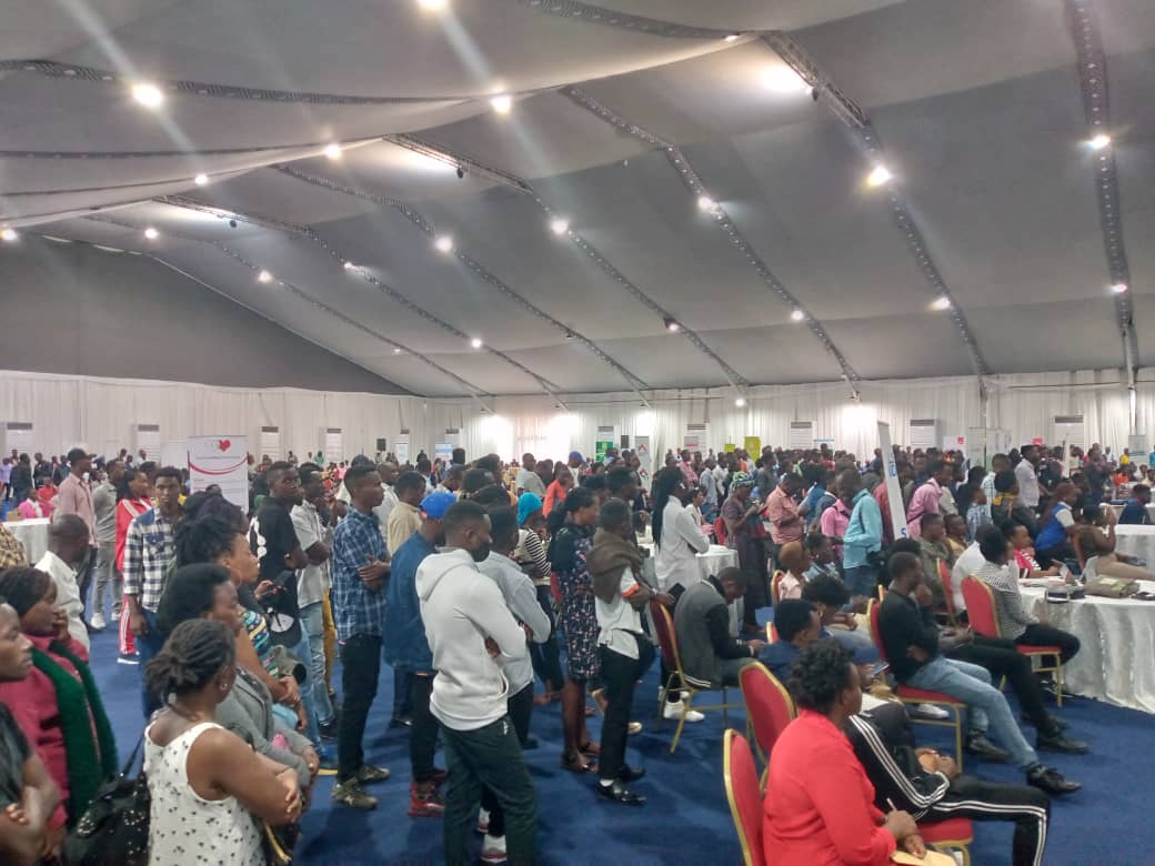 Urubyiruko rubarirwa mu magana rwari rwagiye muri Camp Kigali guhura n