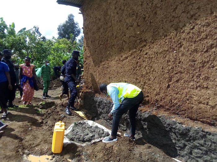 Urubyiruko ngo rufite intego yo kunganira imiryango itishoboye rudategereje ibihembo