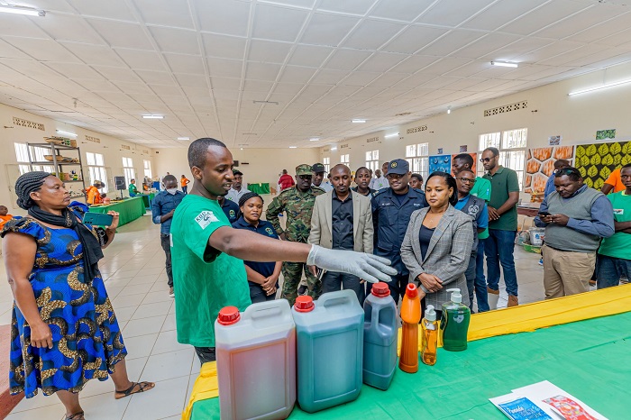 Urubyiruko rwamuritse bimwe mu bikorwa by