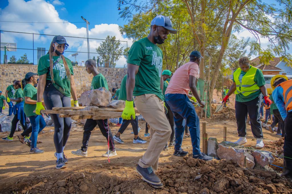 Urubyiruko rwitabiriye Umuganda