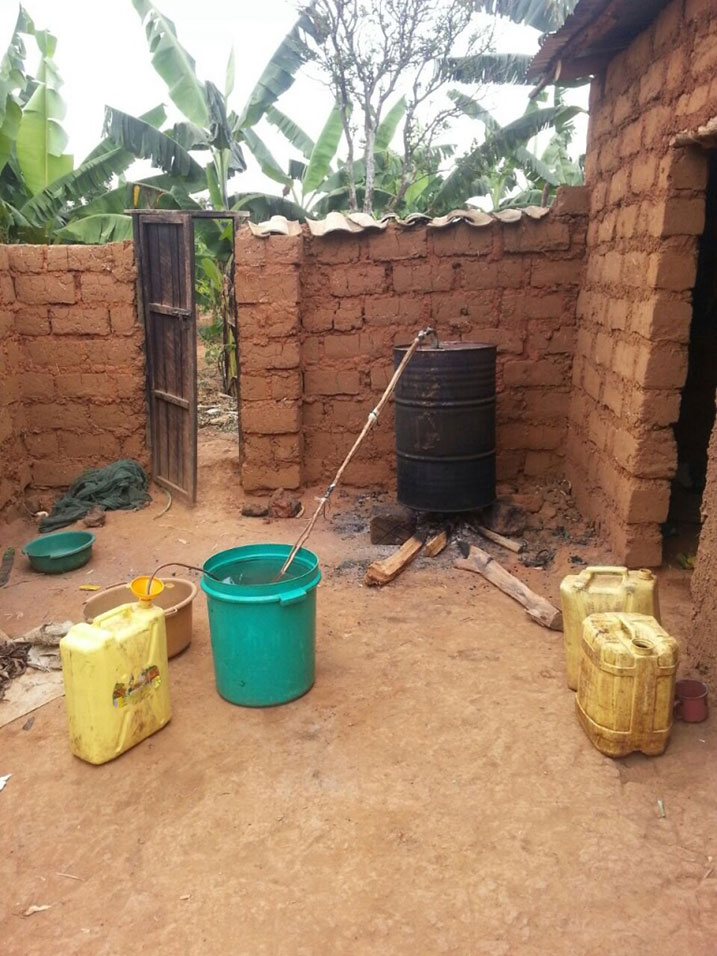 Uruganda ruto rwa Kanyanga rwasanzwe mu nzu itaruzura neza.