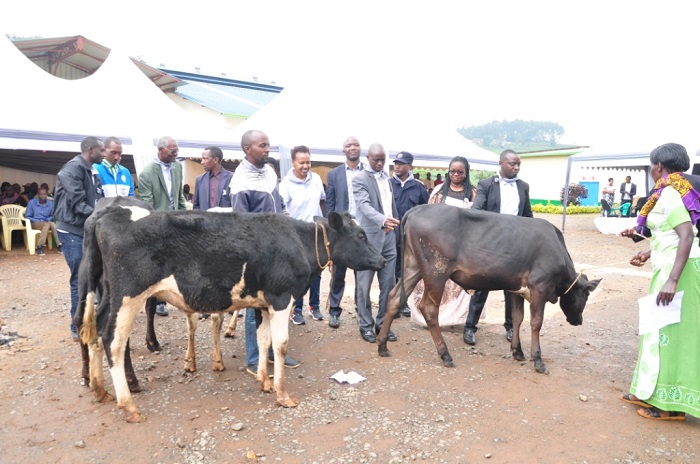 Uruganda rwanoroje abarokotse Jenoside batishoboye