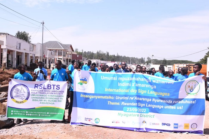 Mu bakoze urugendo hari higanjemo abafite ubumuga bwo kutavuga no kutumva