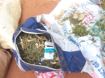 Urumogi n'ibindi biyobyabwenge byatwitswe.