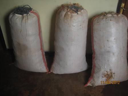 Bafatanywe ibiro 300 by