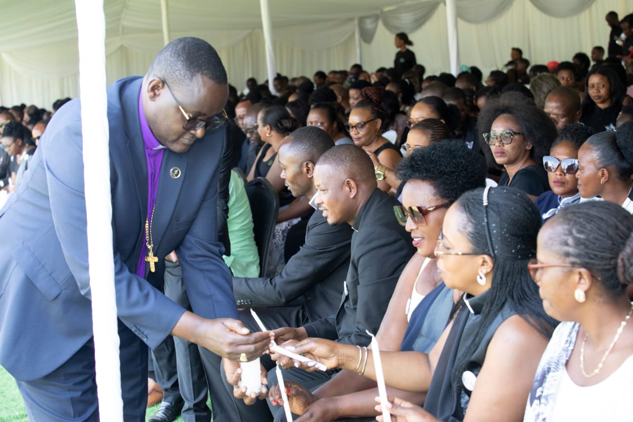 Bacanye urumuri rw'icyizere