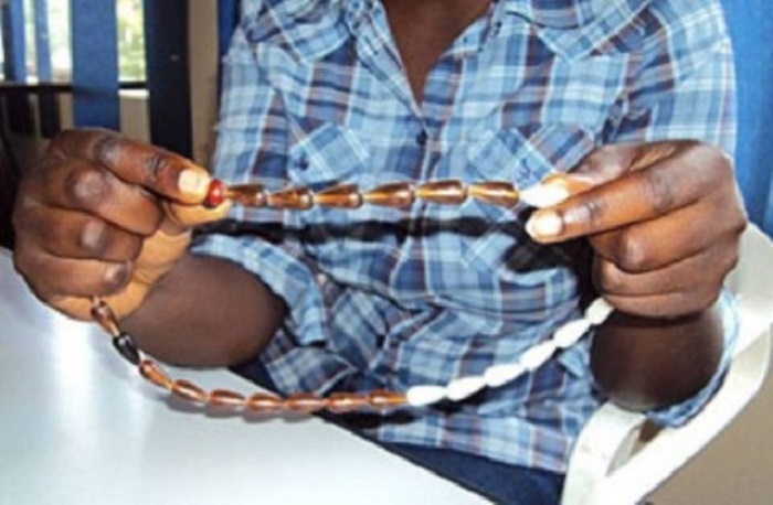 Mu buryo bwo kuboneza urubyaro habamo no gukoresha urunigi