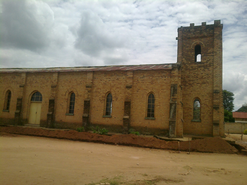 Urusengero rwa EAR Hanika rwavugururwaga nta burenganzira buratangwa. (Photo: Jean Pierre Twizeyeyezu) 