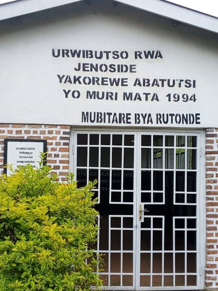 Urwibutso rwa Jenoside yakorewe Abatutsi mu Bitare bya Rutonde rubitse imibiri y'Abatutsi 785